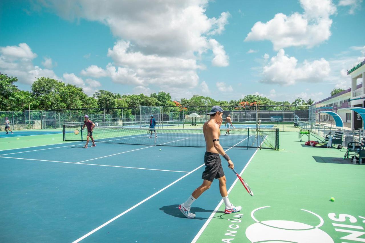 Cancun Tennis Inn Exterior photo